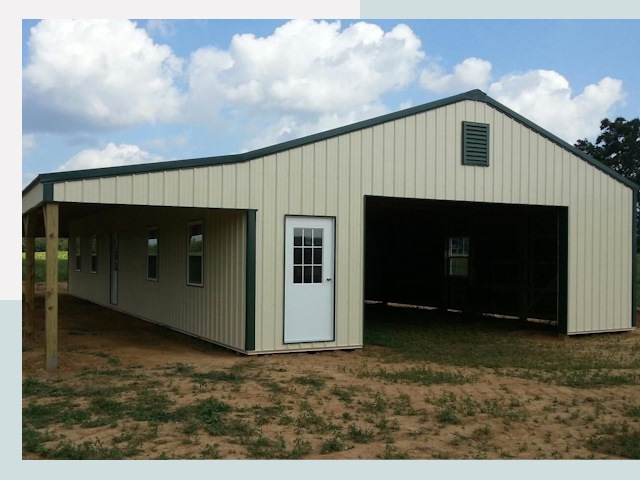 Строительство конюшен в Беслане