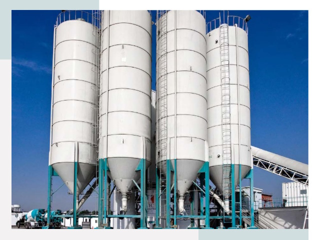 Строительство цементных силосов в Беслане
